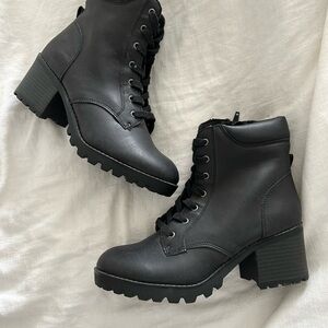 NWOT Farylrobin Black Lace-Up Chunky Heel Combat Boots